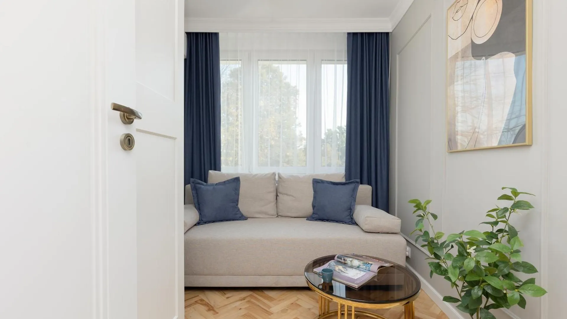 Apartment In The Centre Of Warsaw By Noclegi Renters Poland