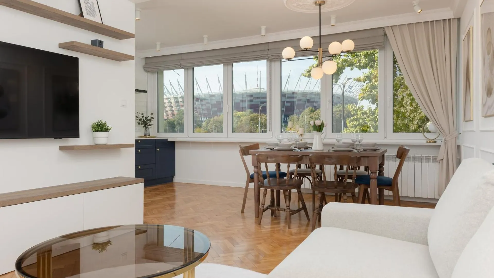 Apartment In The Centre Of Warsaw By Noclegi Renters